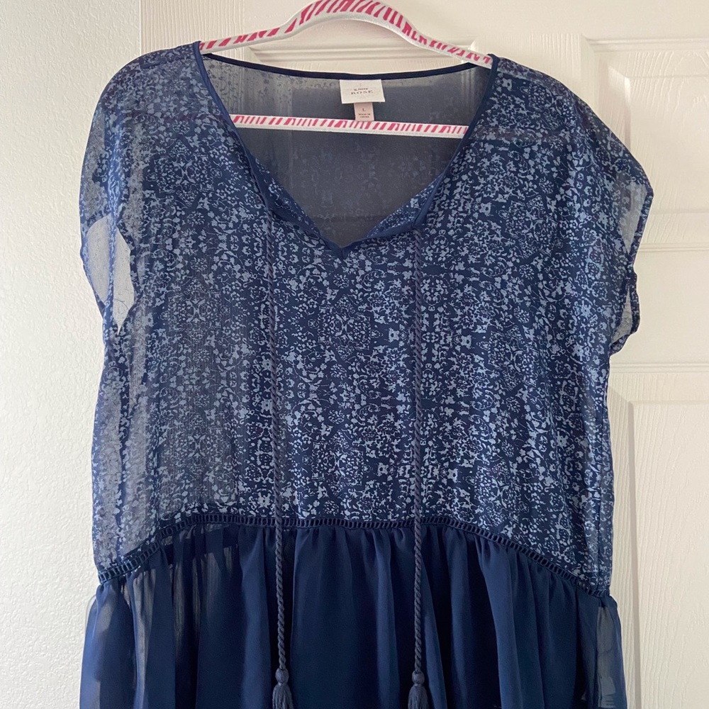 NWOT beautiful sheer blue Knox Rose top